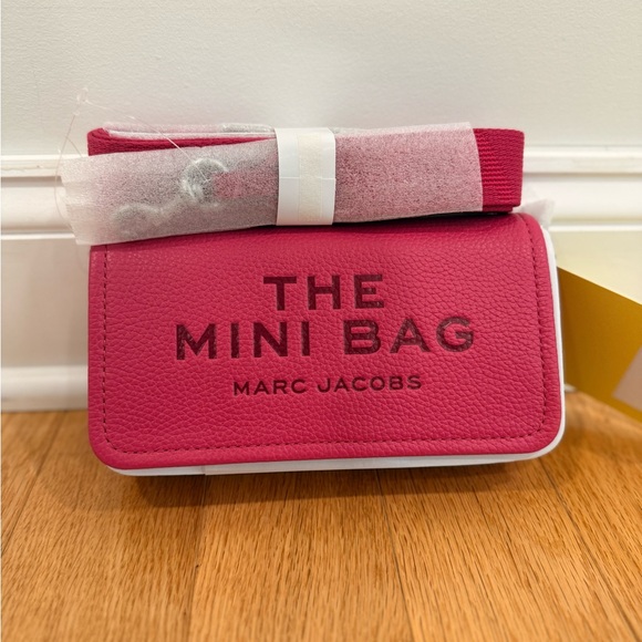 Marc Jacobs Handbags - NWT Marc Jacobs THE LEATHER MINI BAG- raspberry pink
